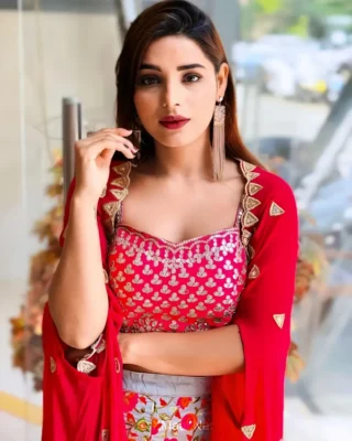 Anushka Srivastava web series actress