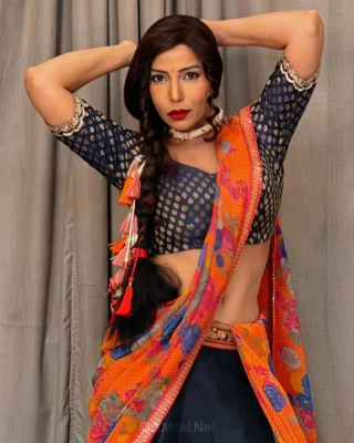 Maahi Khan web series actress